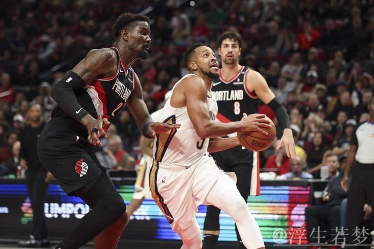 鹈鹕六人上双狂胜开拓者